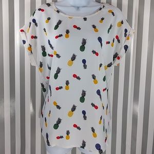 By Clara Paris Pineapple Short Sleeve Blouse  Sz M